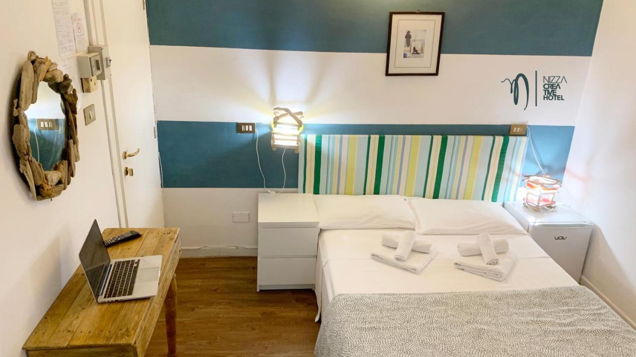 Hotel Nizza Creative Hotel Римини Экстерьер фото